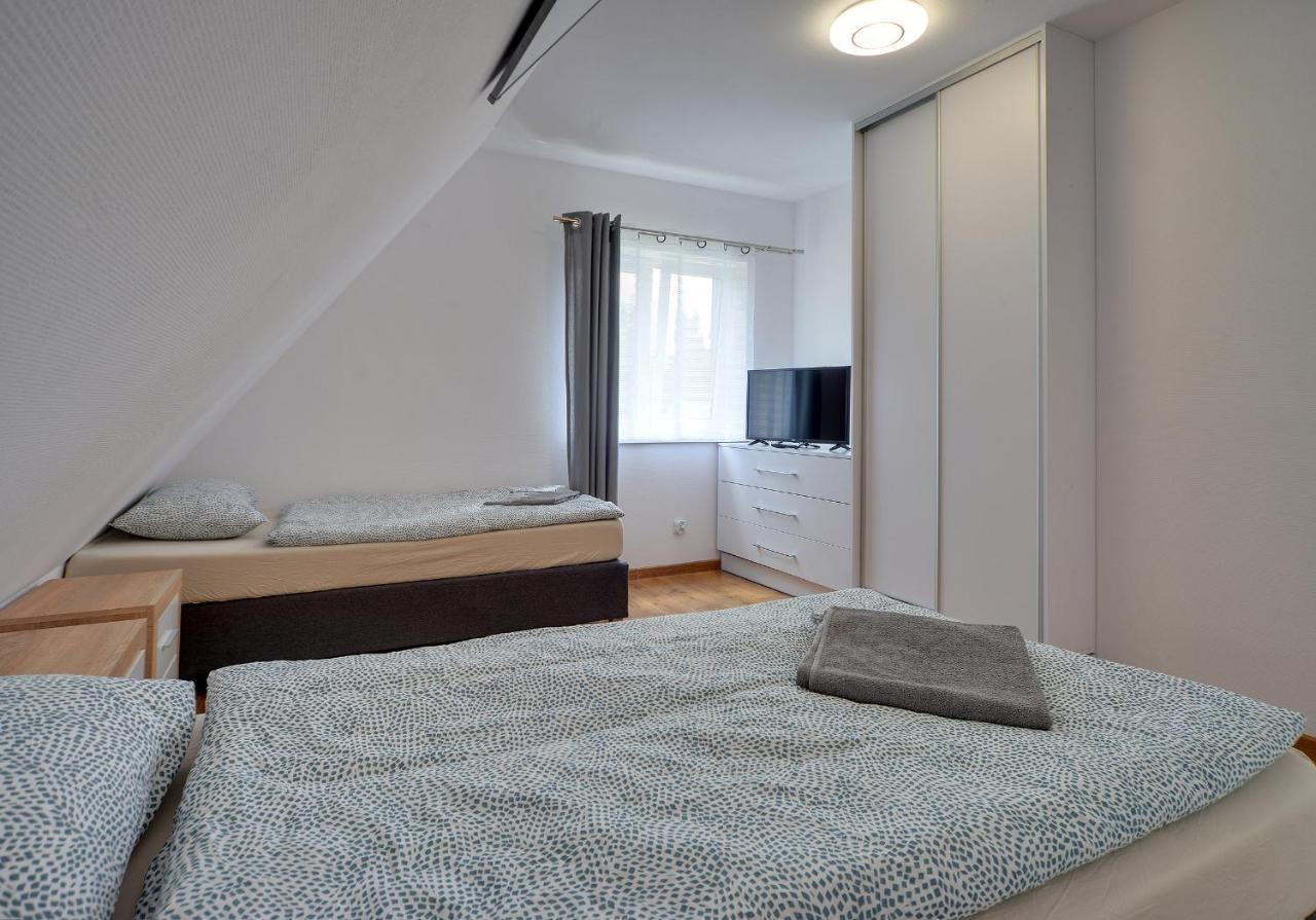 Mega Widok Apartment ชกลาร์สกา ปอเรมบา ภายนอก รูปภาพ
