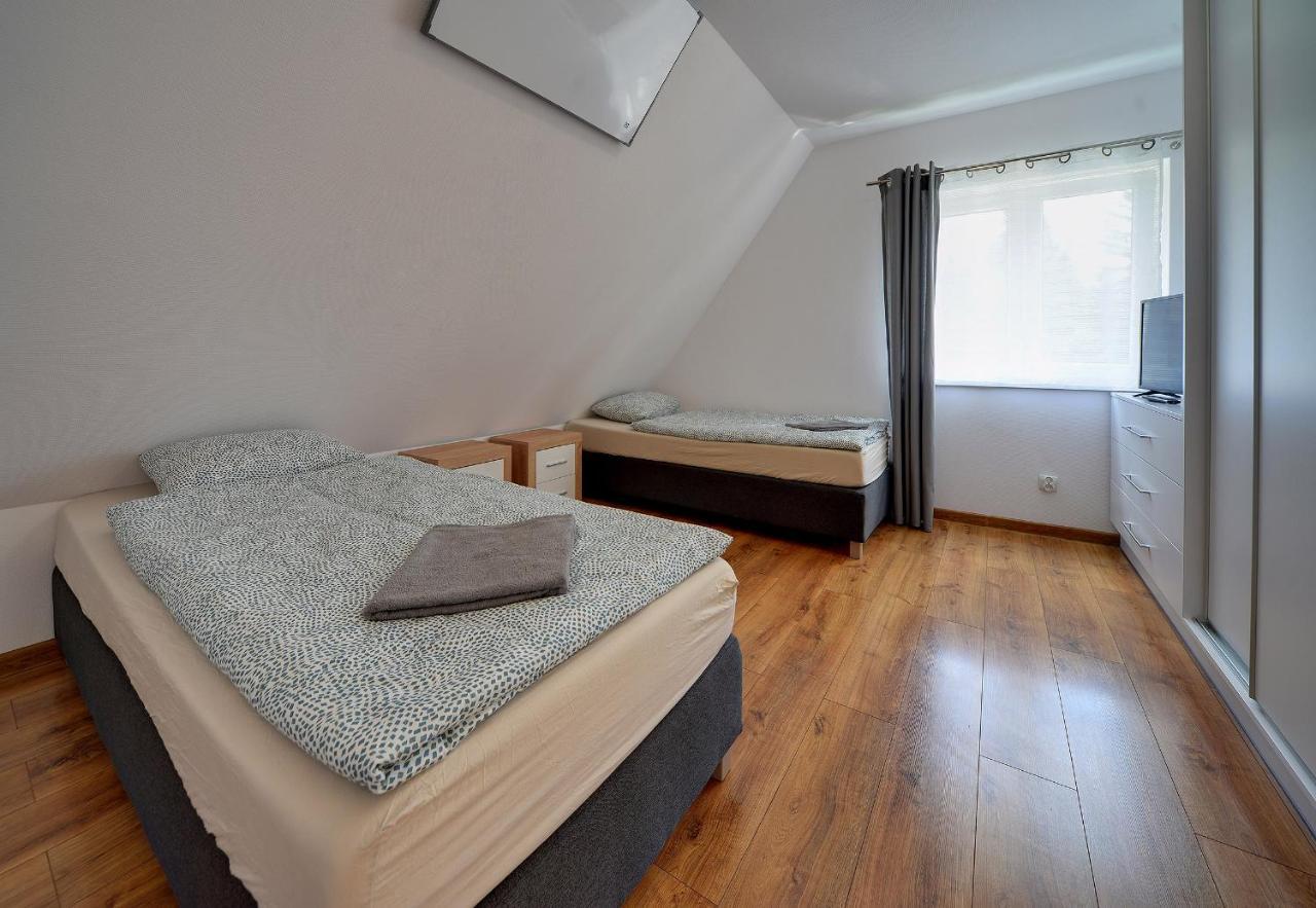 Mega Widok Apartment ชกลาร์สกา ปอเรมบา ภายนอก รูปภาพ