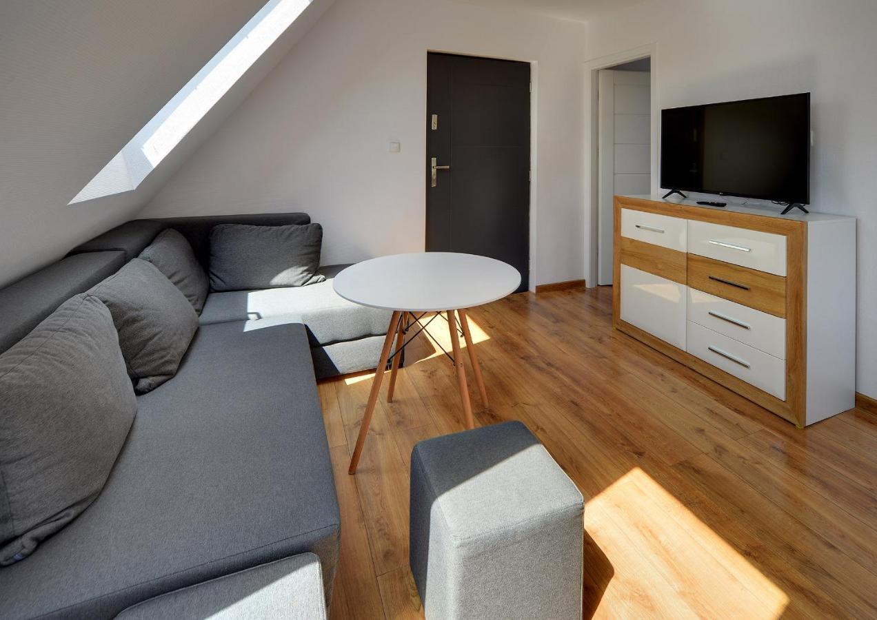Mega Widok Apartment ชกลาร์สกา ปอเรมบา ภายนอก รูปภาพ