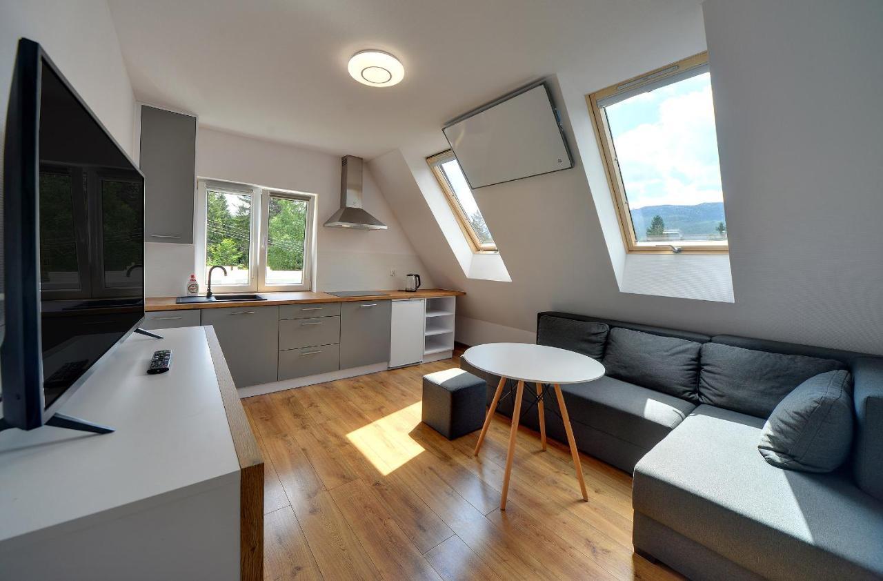 Mega Widok Apartment ชกลาร์สกา ปอเรมบา ภายนอก รูปภาพ